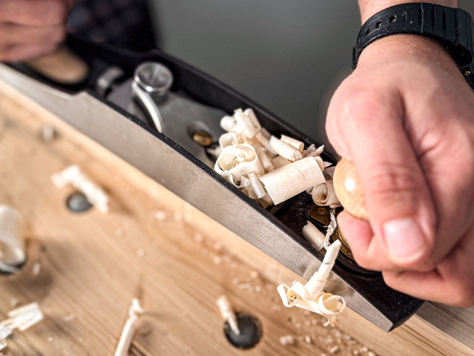 The Melbourne Tool Company Low Angle Jack Plane in use planing timber edge